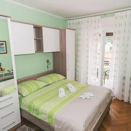 Sandalj Bed & Breakfast 3*