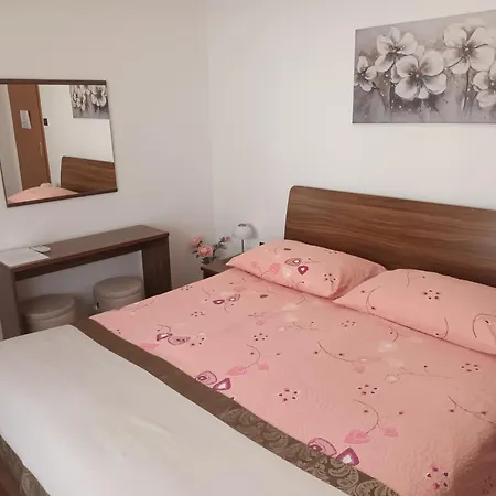 Sandalj Frühstückspension
