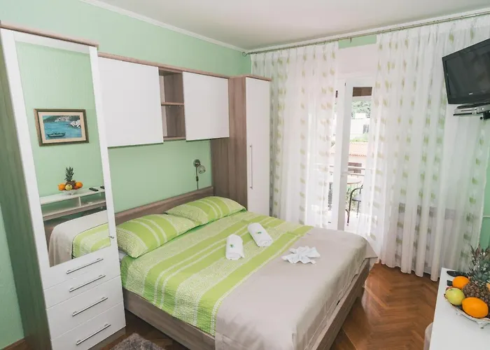 Sandalj Bed & Breakfast 3*